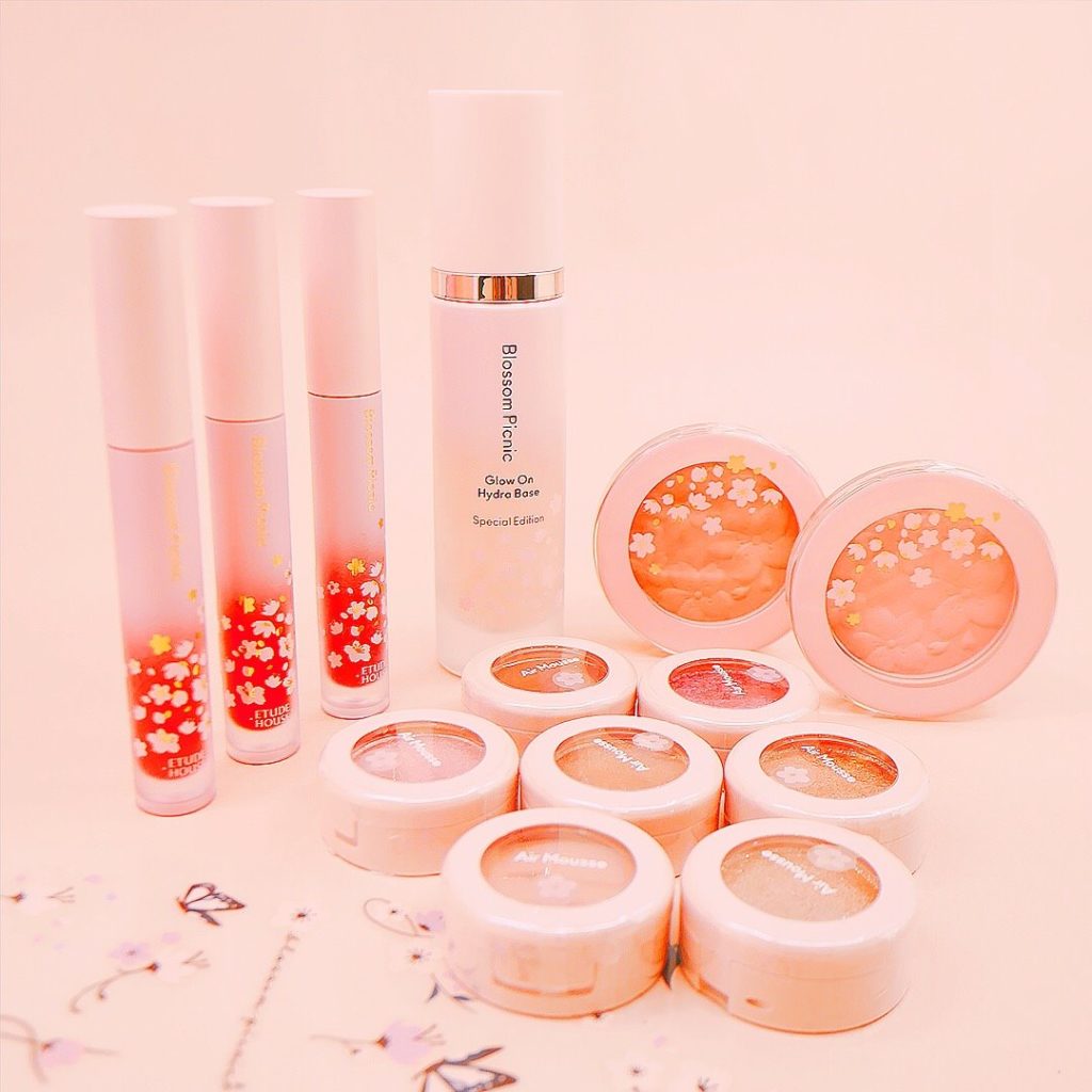 Etude House Cherry Blossom Picnic 2019 Air Mousse Eyes Blossom Cheek